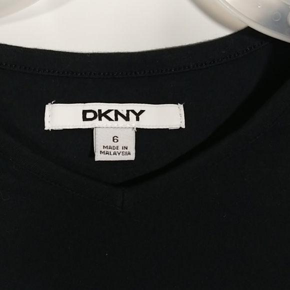 Girls DKNY Top Size 6 Black Lady Liberty Tee NYC - Picture 3 of 7